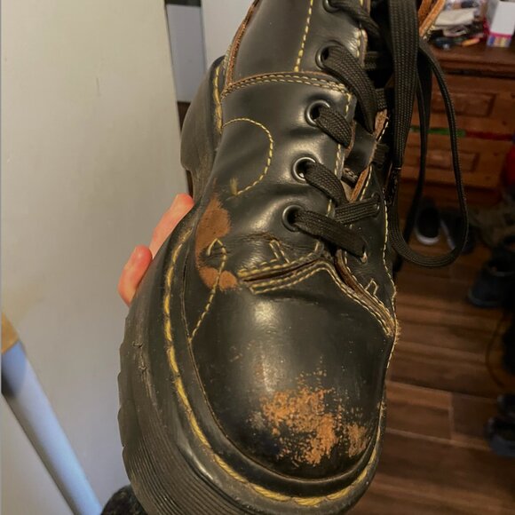 black dr martens platform boots - Picture 3 of 3